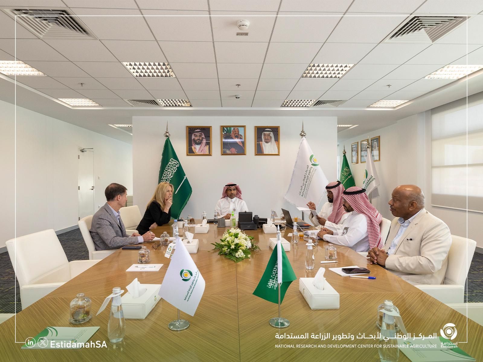 مدير عام مركز استدامة يستقبل وفدًا من جامعة تافتس لبحث مجالات التعاون المشترك