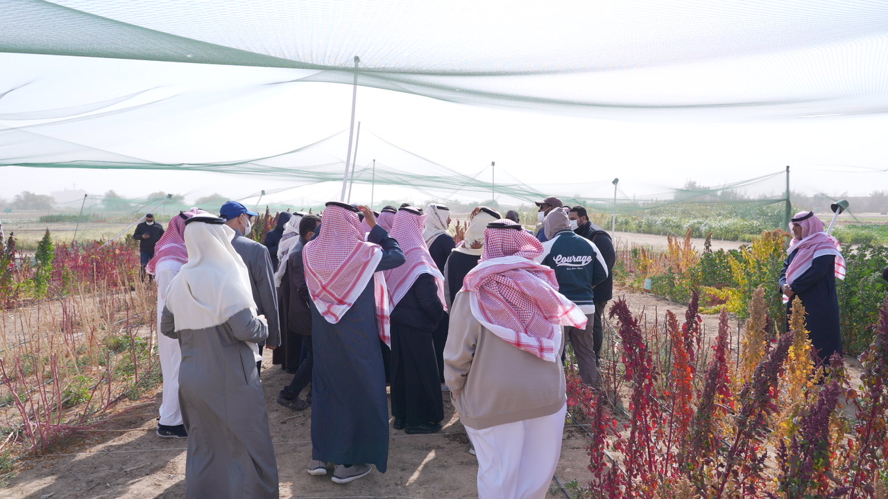 "استدامة" تُنفّذ يومًا حقليًا حول الممارسات الزراعية المثلى للمحاصيل الواعدة بالخرج